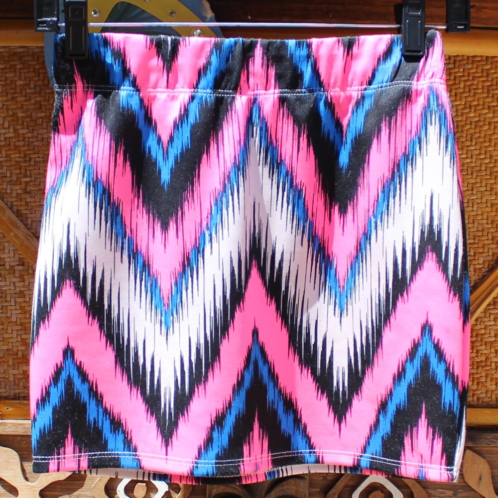 Multi-Colored Bodycon Stretch Mini Skirt Small - Picture 3 of 8